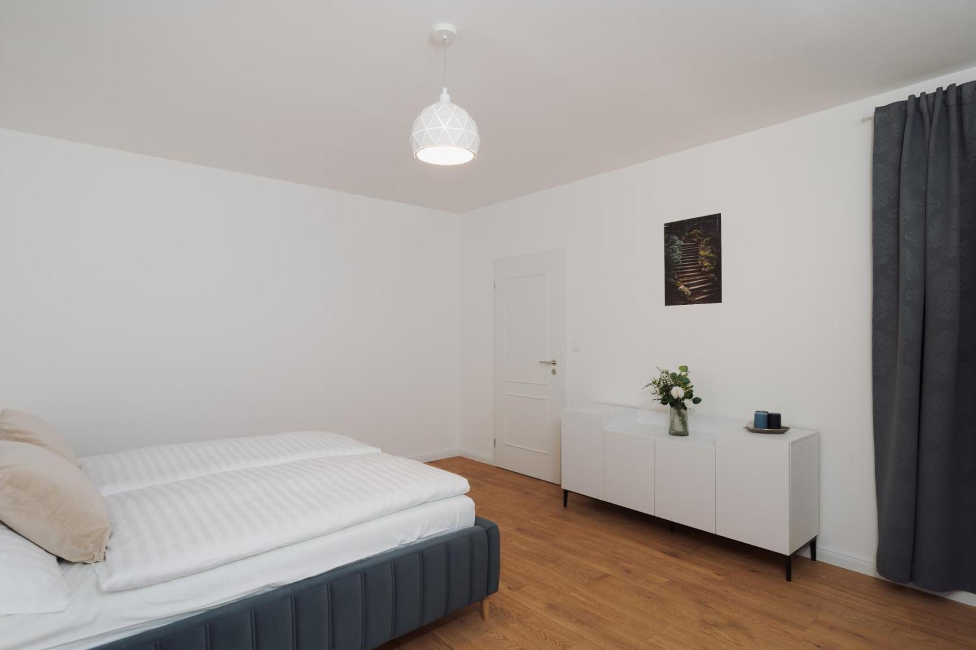 Azure - Cozy Center With Balcony * Praga